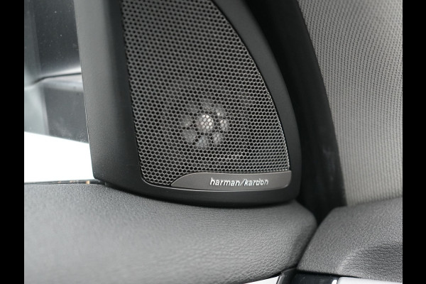 BMW X1 xDrive25e eDrive Plug In Hybrid 220pk Dealer O.H PHEV | Adaptive Cruise | Head Up | Sportstoelen | Harman Kardon Sound | Stoelverwarming | Camera | Navigatie | DAB |