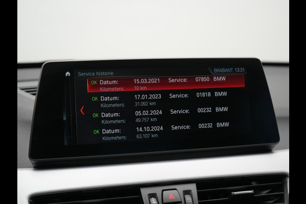 BMW X1 xDrive25e eDrive Plug In Hybrid 220pk Dealer O.H PHEV | Adaptive Cruise | Head Up | Sportstoelen | Harman Kardon Sound | Stoelverwarming | Camera | Navigatie | DAB |