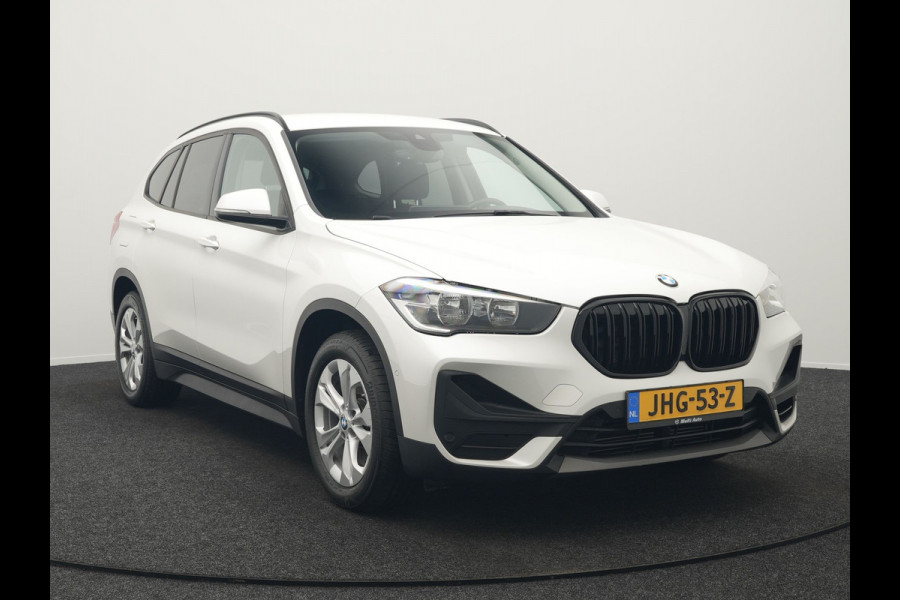 BMW X1 xDrive25e eDrive Plug In Hybrid 220pk Dealer O.H PHEV | Adaptive Cruise | Head Up | Sportstoelen | Harman Kardon Sound | Stoelverwarming | Camera | Navigatie | DAB |