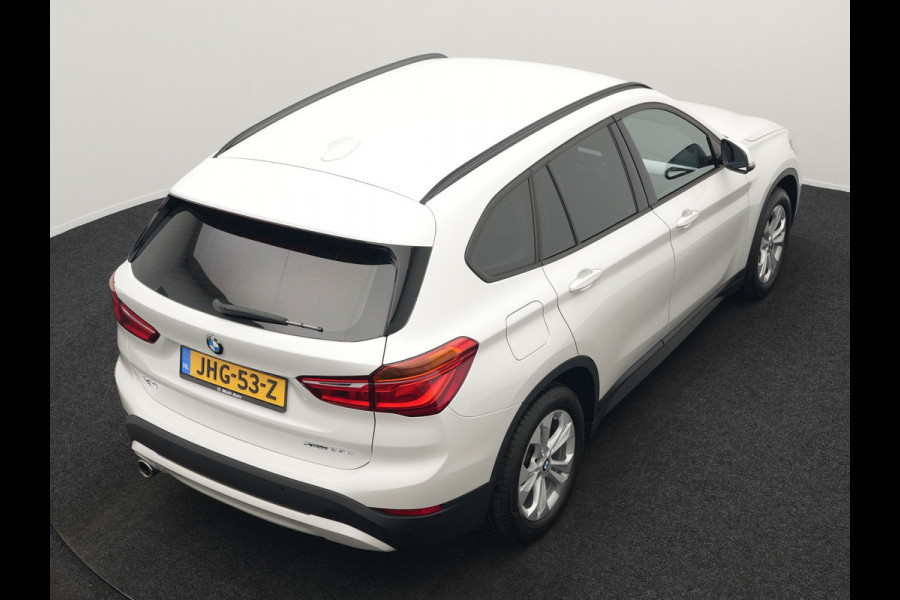 BMW X1 xDrive25e eDrive Plug In Hybrid 220pk Dealer O.H PHEV | Adaptive Cruise | Head Up | Sportstoelen | Harman Kardon Sound | Stoelverwarming | Camera | Navigatie | DAB |