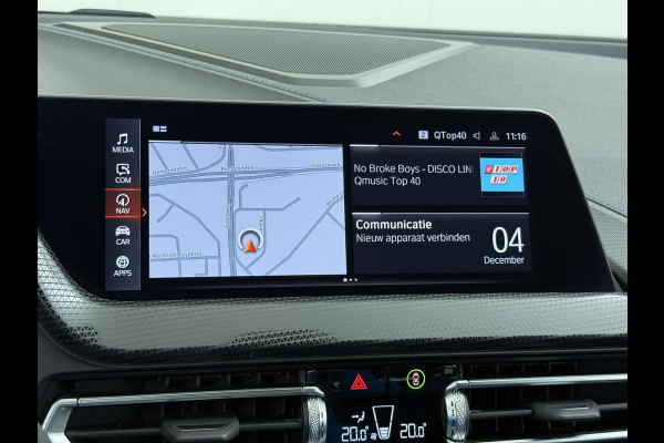 BMW 1-serie 118i Executive Edition M Sport VAN: €34.900,- VOOR: €29.877 UW EINDEJAARSVOORDEEL: €5.023,- | M SPORT | HARMAN & KARDON | ELEKTRISCHE ACHTERKLEP | CAMERA | ADAPTIVE CRUISE CONTROL | STOEL- & STUURVERWARMING | HEAD-UP | 19 INCH | INDIVIDUAL KLEUR STORM BAY METALLIC BOMVOL OPTIES