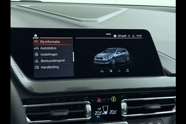 BMW 1-serie 118i Executive Edition M Sport VAN: €34.900,- VOOR: €29.877 UW EINDEJAARSVOORDEEL: €5.023,- | M SPORT | HARMAN & KARDON | ELEKTRISCHE ACHTERKLEP | CAMERA | ADAPTIVE CRUISE CONTROL | STOEL- & STUURVERWARMING | HEAD-UP | 19 INCH | INDIVIDUAL KLEUR STORM BAY METALLIC BOMVOL OPTIES