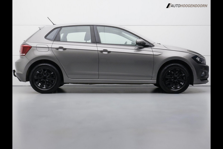 Volkswagen Polo 1.0 TSI Comfortline Sportive (APPLE CARPLAY,LED VERLICHTING,CAMERA,CLIMATE,CRUISE,NIEUWE APK,TREKHAAK,TOPCONDITIE)