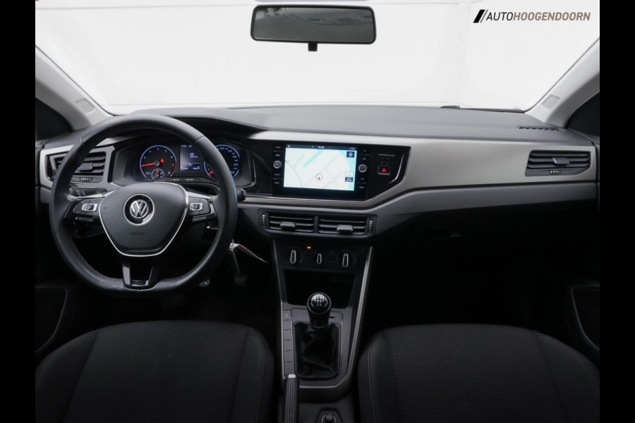 Volkswagen Polo 1.0 TSI Comfortline Sportive (APPLE CARPLAY,LED VERLICHTING,CAMERA,CLIMATE,CRUISE,NIEUWE APK,TREKHAAK,TOPCONDITIE)