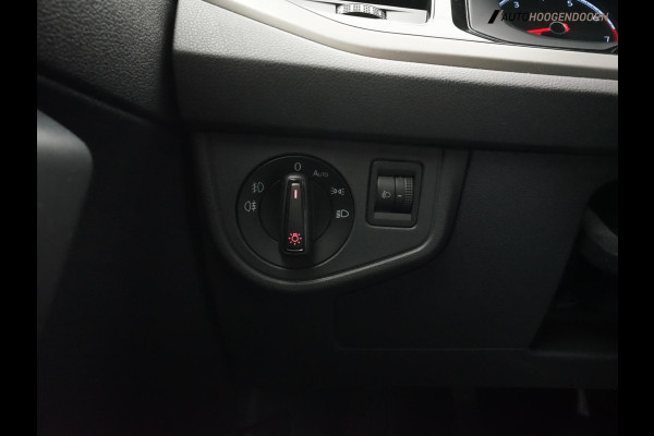 Volkswagen Polo 1.0 TSI Comfortline Sportive (APPLE CARPLAY,LED VERLICHTING,CAMERA,CLIMATE,CRUISE,NIEUWE APK,TREKHAAK,TOPCONDITIE)