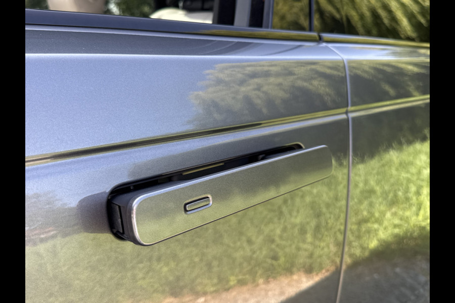 Land Rover Range Rover Velar 2.0 250PK AWD R-DYNAMIC BLACK PACK SE LEDER/VIRTUAL/PANORAMADAK