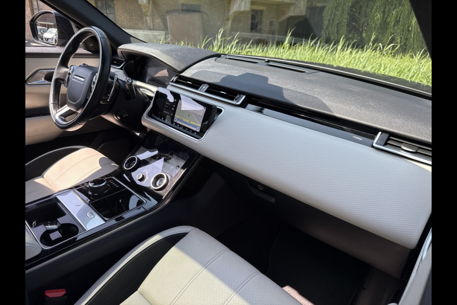 Land Rover Range Rover Velar 2.0 250PK AWD R-DYNAMIC BLACK PACK SE LEDER/VIRTUAL/PANORAMADAK