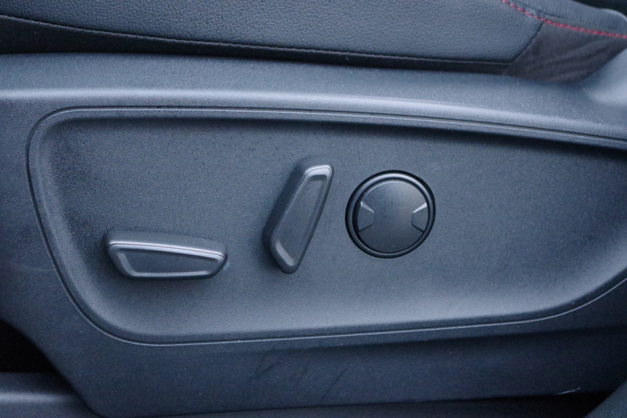 Ford Kuga 2.5 PHEV 225 PK ST-Line X, Panoramadak, 20" LM, B&O Sound, Winterpakket, 360 Camera, Memory