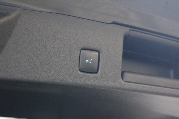 Ford Kuga 2.5 PHEV 225 PK ST-Line X, Panoramadak, 20" LM, B&O Sound, Winterpakket, 360 Camera, Memory