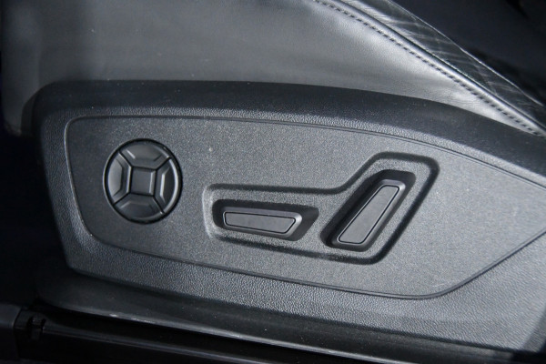 Audi Q3 Sportback 2.5 TFSI RSQ3 Pano*RS Seat*360 Cam*Memory*Sonos