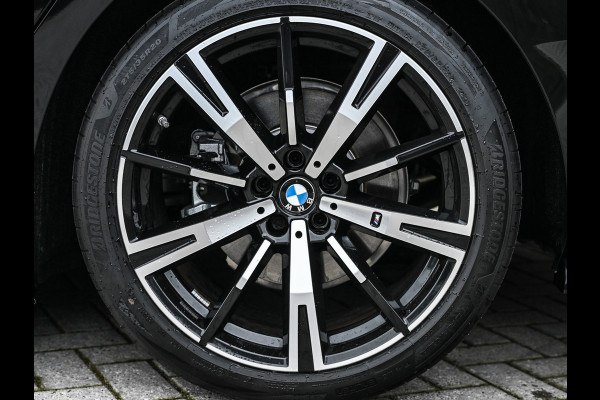 BMW 5 Serie Touring 530e XDRIVE | SHADOW LINE | M-SPORT | COMFORT ACCESS | BOWERS & WILKINS | STUUR- EN STOELVERWARMING | ICONIC GRILL | ACT