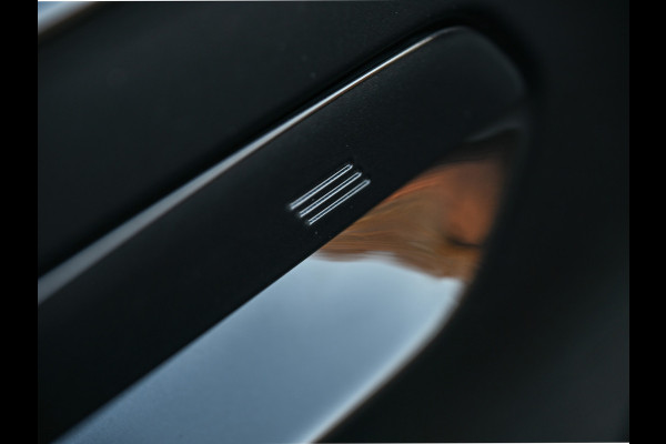 BMW 5 Serie Touring 530e XDRIVE | SHADOW LINE | M-SPORT | COMFORT ACCESS | BOWERS & WILKINS | STUUR- EN STOELVERWARMING | ICONIC GRILL | ACT