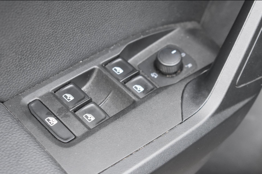 Seat Arona 1.0 TSI | VIRTUAL COCKPIT | CAMERA | LED | NAP | ADAPT. CRUISE CONTROLE | DEALER ONDERHOUDEN