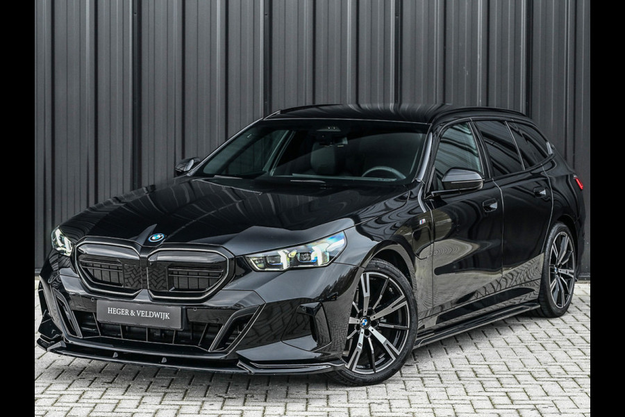 BMW 5 Serie Touring 530e XDRIVE | SHADOW LINE | M-SPORT | COMFORT ACCESS | BOWERS & WILKINS | STUUR- EN STOELVERWARMING | ICONIC GRILL | ACT