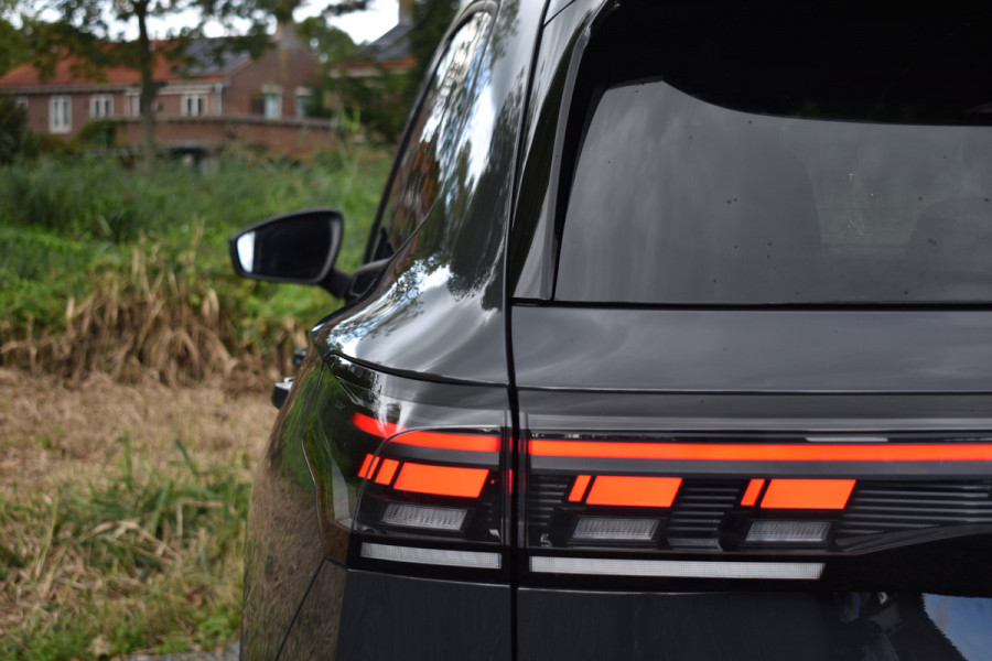 Volkswagen Tiguan 1.5 eTSI DSG LIFE EDITION TREKHAAK/NAVI/CAMERA/IQ-LIGHT