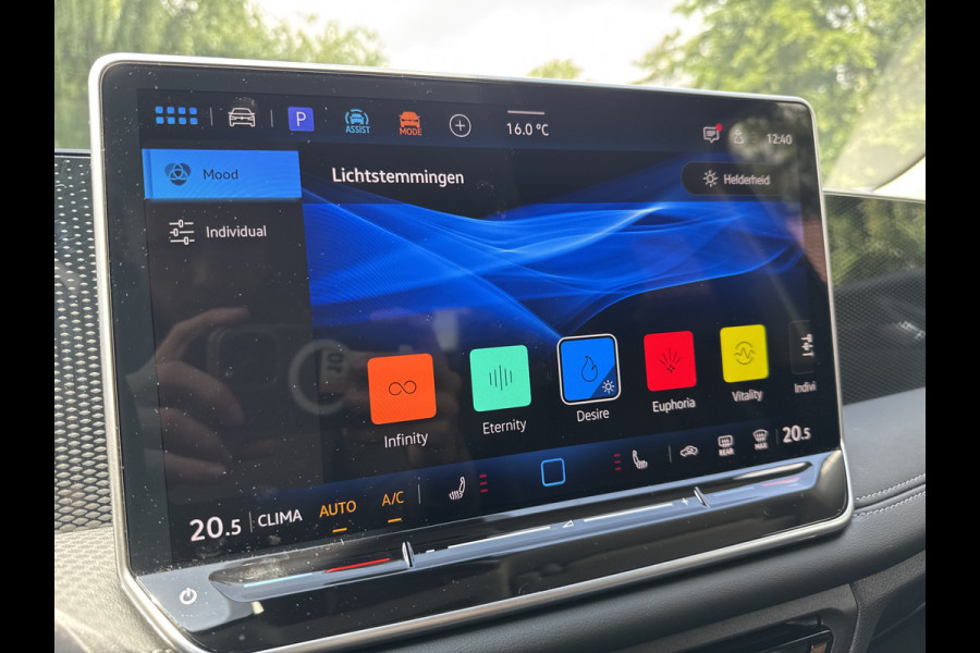 Volkswagen Tiguan 1.5 eTSI DSG LIFE EDITION TREKHAAK/NAVI/CAMERA/IQ-LIGHT