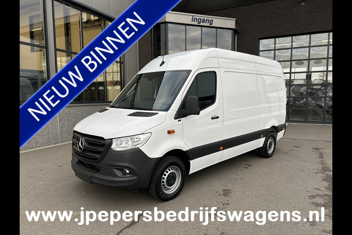 Mercedes-Benz Sprinter 317 CDI L2 H2 MBUX / 360 Camera / Parkeersensoren / Navigatie / Cruise control / Airco / 270 Graden achterdeuren