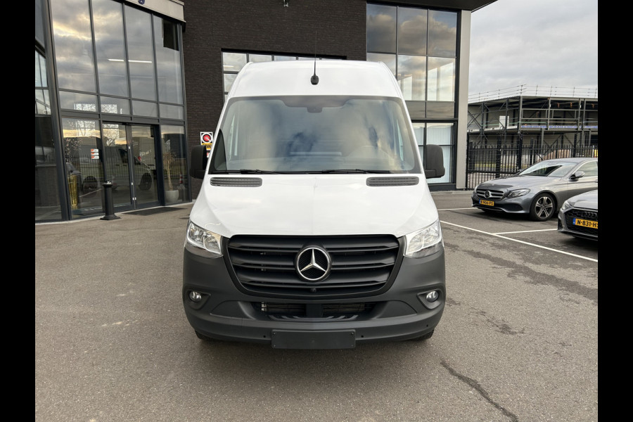 Mercedes-Benz Sprinter 317 CDI L2 H2 MBUX / 360 Camera / Parkeersensoren / Navigatie / Cruise control / Airco / 270 Graden achterdeuren