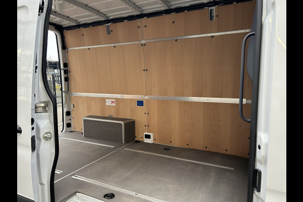 Mercedes-Benz Sprinter 317 CDI L2 H2 MBUX / 360 Camera / Parkeersensoren / Navigatie / Cruise control / Airco / 270 Graden achterdeuren