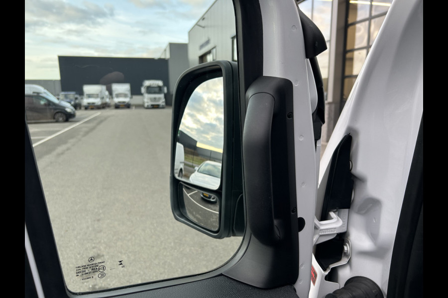 Mercedes-Benz Sprinter 317 CDI L2 H2 MBUX / 360 Camera / Parkeersensoren / Navigatie / Cruise control / Airco / 270 Graden achterdeuren