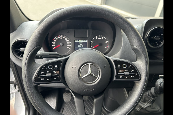 Mercedes-Benz Sprinter 317 CDI L2 H2 MBUX / 360 Camera / Parkeersensoren / Navigatie / Cruise control / Airco / 270 Graden achterdeuren