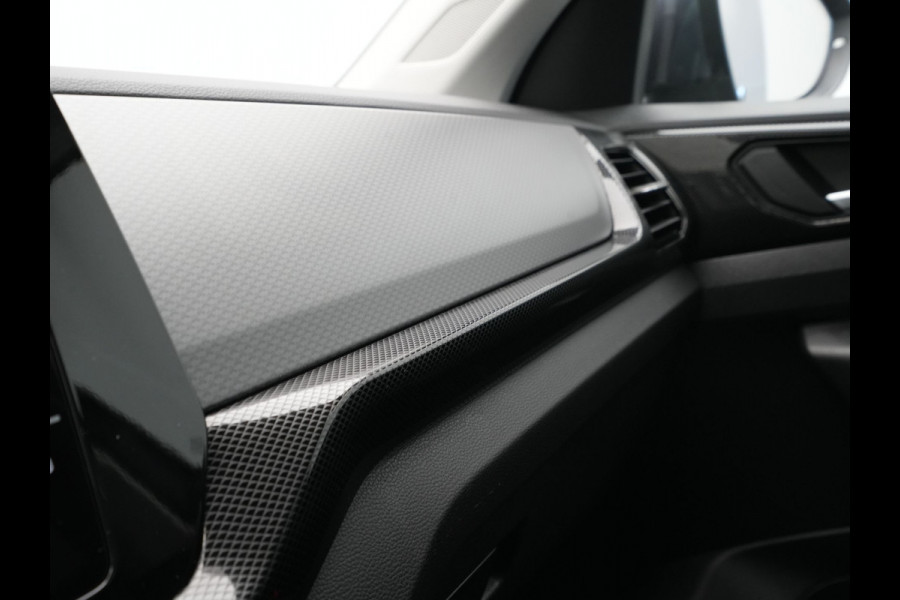 Volkswagen T-Cross 1.0 TSI 115pk DSG Life Edition Navi via App Stoelverwarming Camera Acc Lm Velgen 9