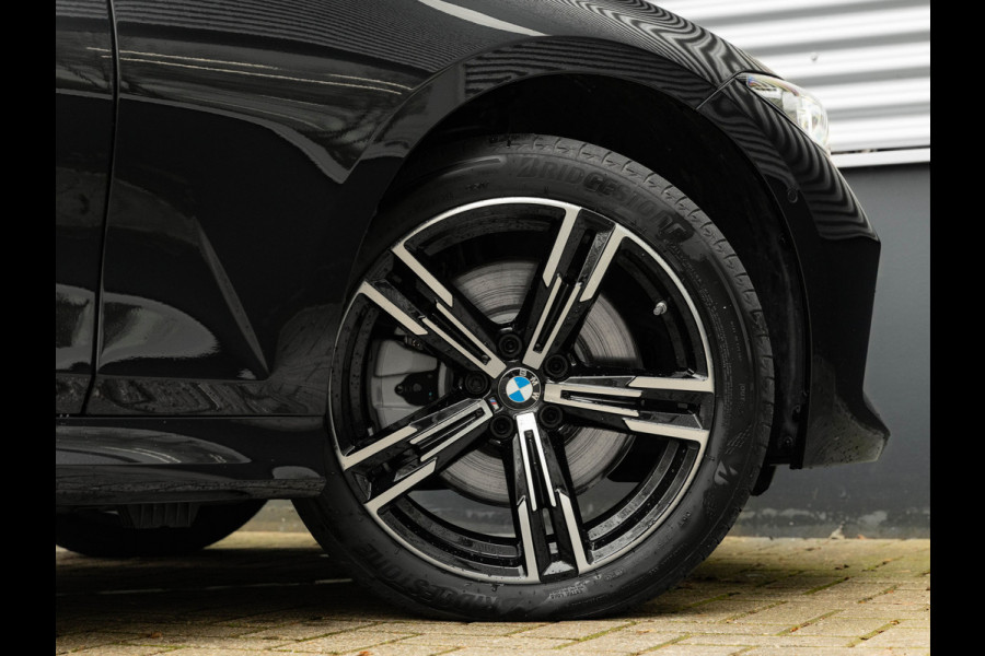 BMW 3-serie 330e M-Sport - LCI 2 - Schuifdak - Trekhaak - Widescreen - Hifi - Camera
