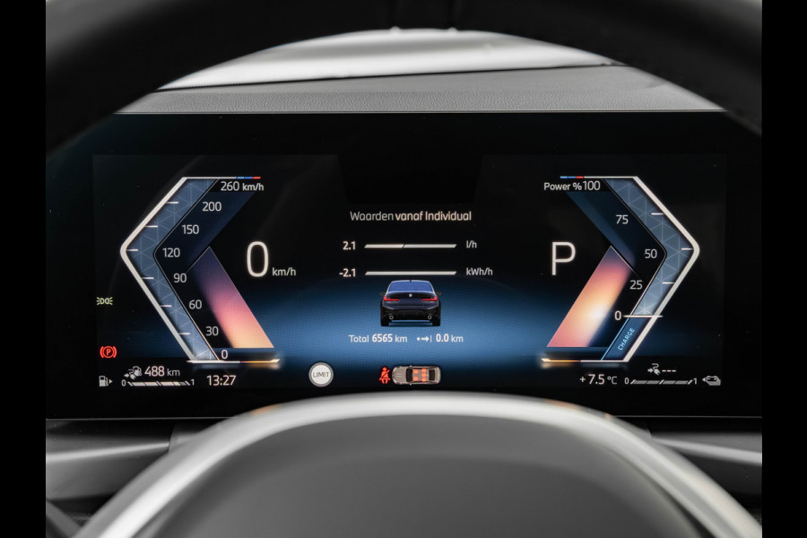 BMW 3-serie 330e M-Sport - LCI 2 - Schuifdak - Trekhaak - Widescreen - Hifi - Camera