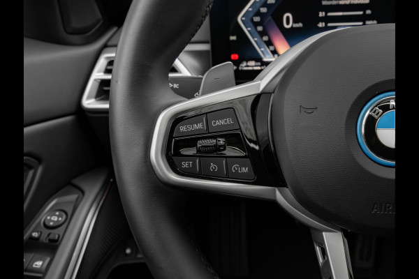 BMW 3-serie 330e M-Sport - LCI 2 - Schuifdak - Trekhaak - Widescreen - Hifi - Camera
