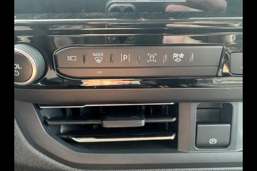 Ford Transit Custom Tourneo 340 2.5 PHEV L2H1 Titanium X | 233pk | Incl. BTW/BPM Rijklaar | Handsfree elektrische dubbele zijschuifdeuren | Inklapbare trekhaak | Tourneo Luxury Pack | Verwarmbaar stuurwiel