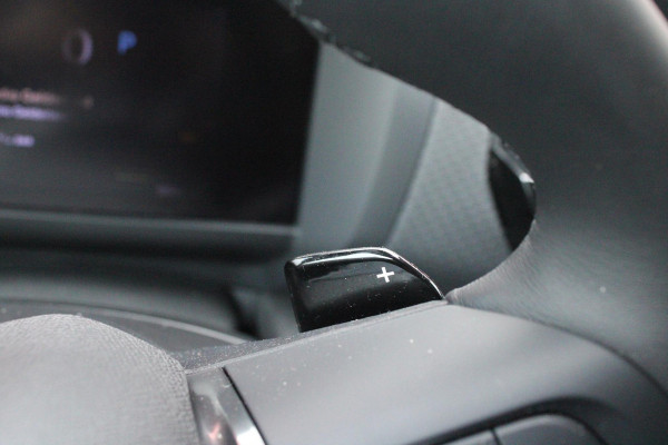 Citroën C4 1.2 Hybrid 145PK MAX | HEAD UP DISPLAY | CAMERA VOOR + ACHTER | NAVIGATIE | DRAADLOZE TELEFOONLADER | FULL LED KOPLAMPEN | DRAADLOZE APPLE CARPLAY/ANDROID AUTO | STOEL/STUUR/VOORRUIT VERWARMING | 18" LICHTMETALEN VELGEN | ADAPTIVE CRUISE CONTROL | CLIMATE CONTROL | LEDEREN BEKLEDING | DAB+ RADIO | KEYLESS ENTRY/START |