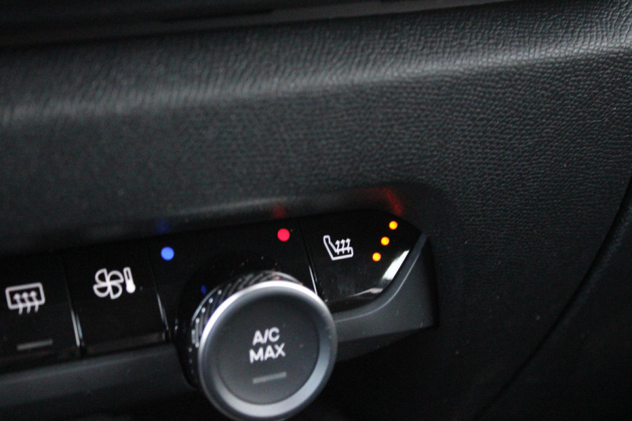 Citroën C4 1.2 Hybrid 145PK MAX | HEAD UP DISPLAY | CAMERA VOOR + ACHTER | NAVIGATIE | DRAADLOZE TELEFOONLADER | FULL LED KOPLAMPEN | DRAADLOZE APPLE CARPLAY/ANDROID AUTO | STOEL/STUUR/VOORRUIT VERWARMING | 18" LICHTMETALEN VELGEN | ADAPTIVE CRUISE CONTROL | CLIMATE CONTROL | LEDEREN BEKLEDING | DAB+ RADIO | KEYLESS ENTRY/START |