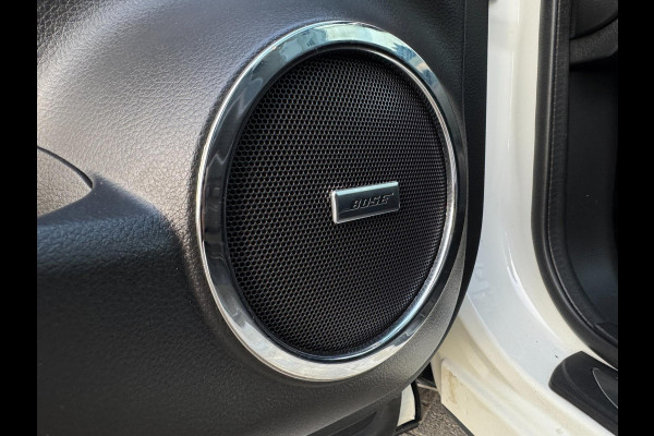 Nissan QASHQAI 1.3 DIG-T Tekna + TREKHAAK AFN. / 360 CAMERA / ST. VERWARMING / PANORAMADAK / NAVIGATIE / CARPLAY / CRUISE / PARELM