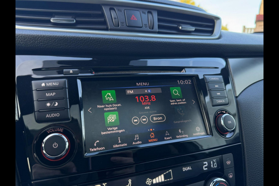 Nissan QASHQAI 1.3 DIG-T Tekna + TREKHAAK AFN. / 360 CAMERA / ST. VERWARMING / PANORAMADAK / NAVIGATIE / CARPLAY / CRUISE / PARELM