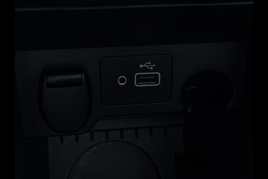 Nissan QASHQAI 1.3 DIG-T Tekna + TREKHAAK AFN. / 360 CAMERA / ST. VERWARMING / PANORAMADAK / NAVIGATIE / CARPLAY / CRUISE / PARELM