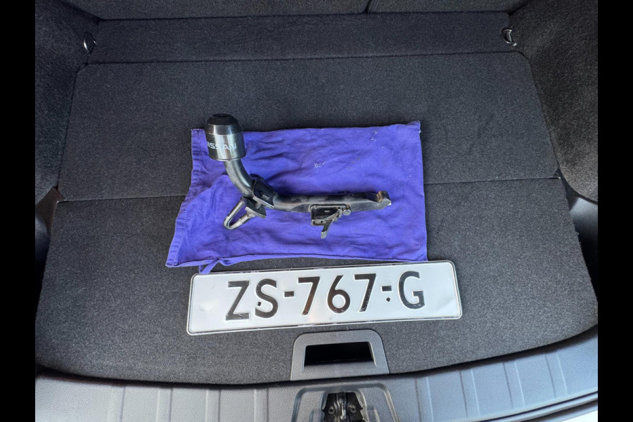 Nissan QASHQAI 1.3 DIG-T Tekna + TREKHAAK AFN. / 360 CAMERA / ST. VERWARMING / PANORAMADAK / NAVIGATIE / CARPLAY / CRUISE / PARELM