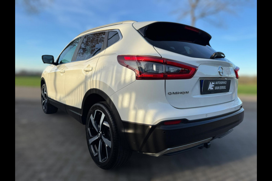 Nissan QASHQAI 1.3 DIG-T Tekna + TREKHAAK AFN. / 360 CAMERA / ST. VERWARMING / PANORAMADAK / NAVIGATIE / CARPLAY / CRUISE / PARELM