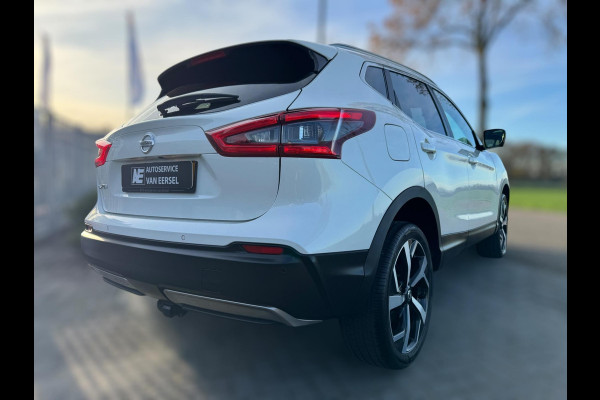 Nissan QASHQAI 1.3 DIG-T Tekna + TREKHAAK AFN. / 360 CAMERA / ST. VERWARMING / PANORAMADAK / NAVIGATIE / CARPLAY / CRUISE / PARELM