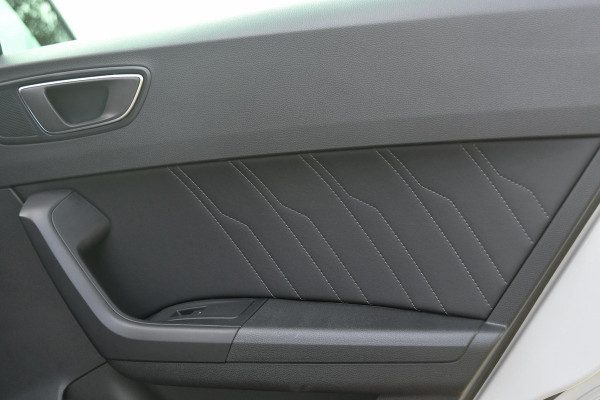 Seat Ateca 1.5 TSI FR Business Intense. Pano, ACC, Beats, Sfeer, Keyless, Camera, Stuurvw, 19'', CarPlay!