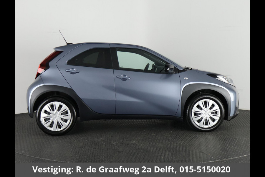 Toyota Aygo X 1.0 VVT-i MT Play | Apple Carplay & Android Auto | Adaptive Cruise Control | Cruise control | Privacy Glass