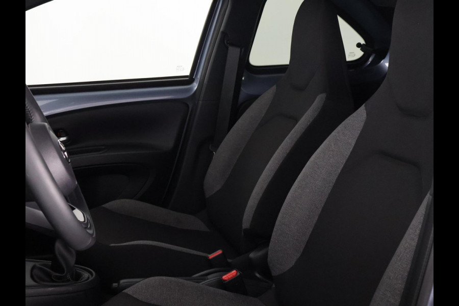Toyota Aygo X 1.0 VVT-i MT Play | Apple Carplay & Android Auto | Adaptive Cruise Control | Cruise control | Privacy Glass