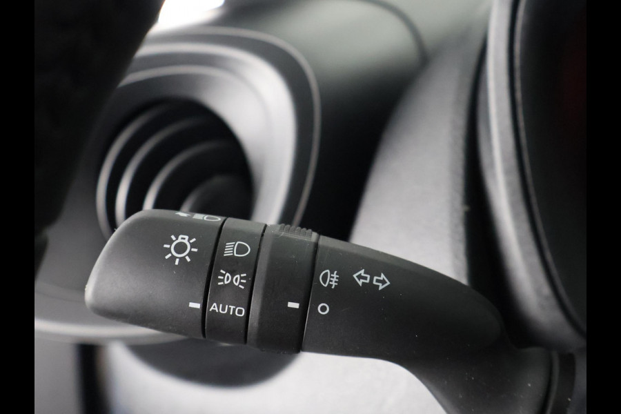 Toyota Aygo X 1.0 VVT-i MT Play | Apple Carplay & Android Auto | Adaptive Cruise Control | Cruise control | Privacy Glass