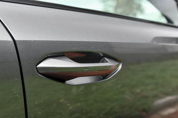 Audi A3 Sportback 40 TFSI e 3x S-Line. RS Zetels, Pano, ACC, Keyless, Camera, Matrix, 19'', CarPlay!