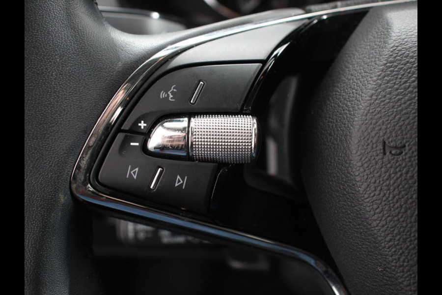 Škoda Kamiq 1.0 TSI 110pk DSG Dynamic | Navigatie | Lane Assist | Adaptive Cruise Control | Camera | Stoelverwarming |