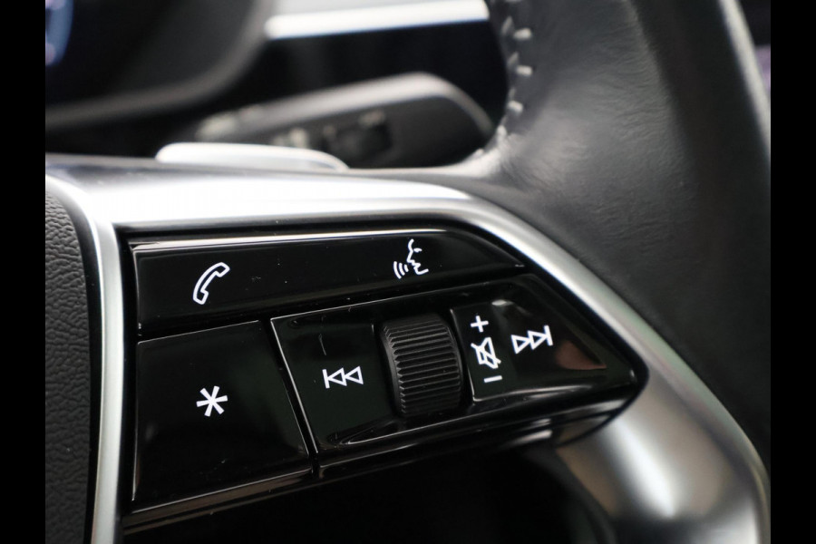 Audi e-tron Sportback 55 Quattro Business Edition Sport 95 kWh 408 PK | Schuif-/Kanteldak | Navigatie |