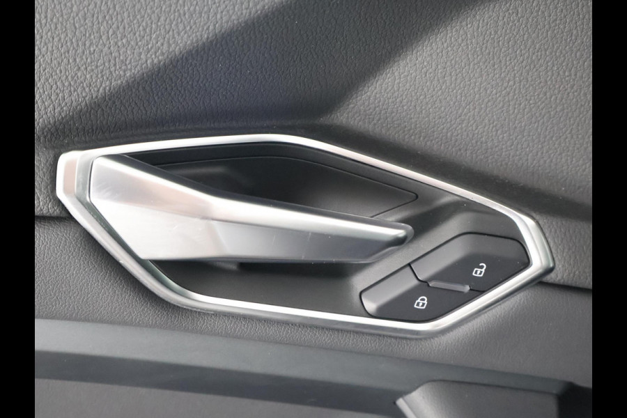 Audi e-tron Sportback 55 Quattro Business Edition Sport 95 kWh 408 PK | Schuif-/Kanteldak | Navigatie |