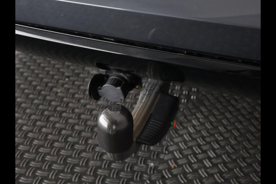 Audi e-tron Sportback 55 Quattro Business Edition Sport 95 kWh 408 PK | Schuif-/Kanteldak | Navigatie |