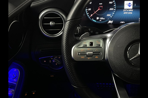 Mercedes-Benz GLC 300e 4MATIC Trekhaak | Adaptive Cruise control | Open dak | Memory seats | Ambiente verlichting | Stoelverwarming