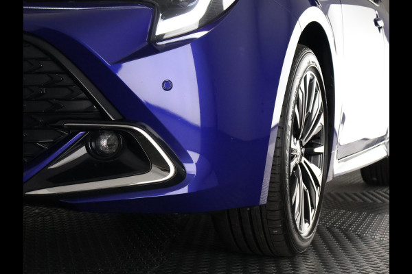 Toyota Corolla High Power Hybrid 200 Dynamic | Dodehoek detectie | Stuur-/Stoelverwarming | Parkeersensoren | Apple Carplay & AndroidAUTO