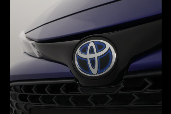 Toyota Corolla High Power Hybrid 200 Dynamic | Dodehoek detectie | Stuur-/Stoelverwarming | Parkeersensoren | Apple Carplay & AndroidAUTO